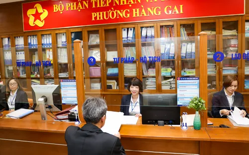 Công chức, viên chức, người lao động phấn chấn trở lại làm việc sau kỳ nghỉ Tết