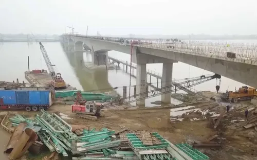 Xuyên đêm thi công dự án cao tốc Diễn Châu - Bãi Vọt