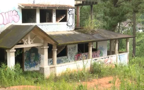 Hàng loạt công trình vi phạm trật tự xây dựng