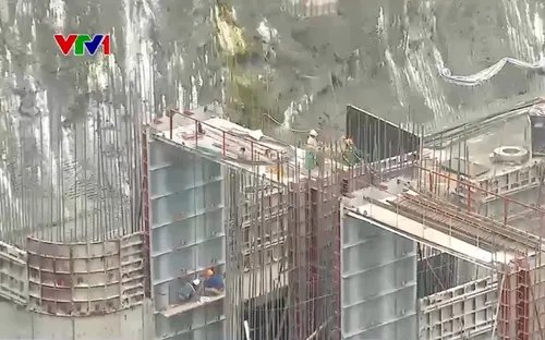 Bảo đảm cung ứng đủ điện cho mùa nắng nóng