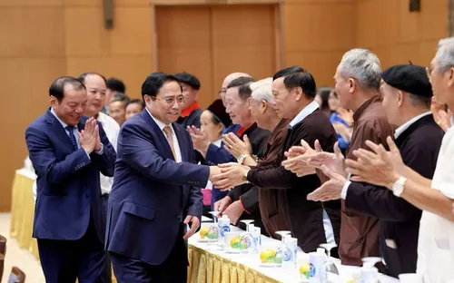 Thủ tướng Phạm Minh Chính gặp mặt các già làng, trưởng bản, nghệ nhân, người có uy tín tiêu biểu