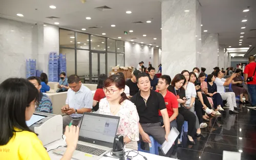 Hơn 300 cán bộ, nhân viên Đài THVN hiến máu nhân đạo