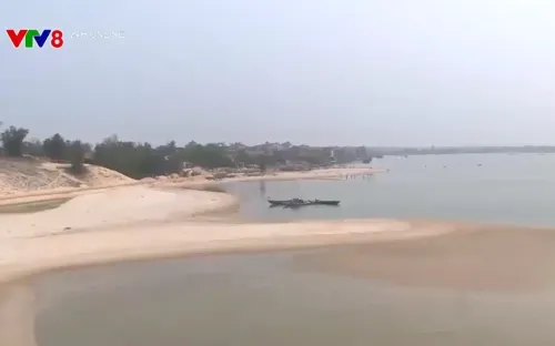 Quảng Trị: Cửa biển cạn, dân gặp khó