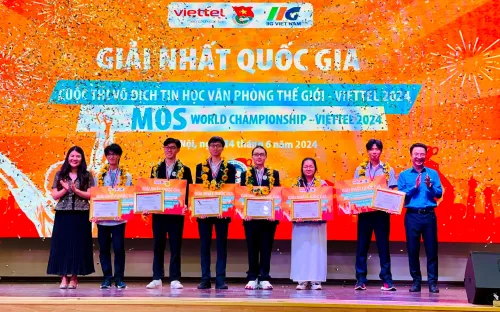 Rút ngắn khoảng cách, gia tăng cơ hội học Tin học giữa các vùng miền
