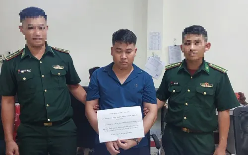 Thanh niên đang trên đường đi giao ma tuý thì bị bắt