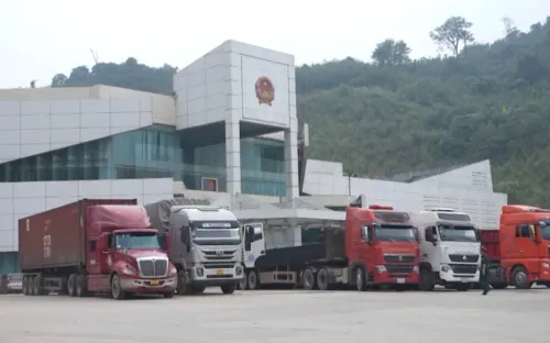 Hàng hóa qua Cửa khẩu quốc tế Cầu Treo giảm sâu