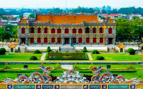Nét uy nghi tráng lệ của Điện Kiến Trung - Hoàng Thành Huế