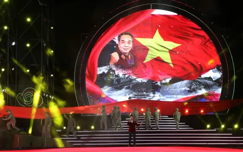 Lễ kỷ niệm 20 năm thành lập thành phố Đồng Hới (Quảng Bình)