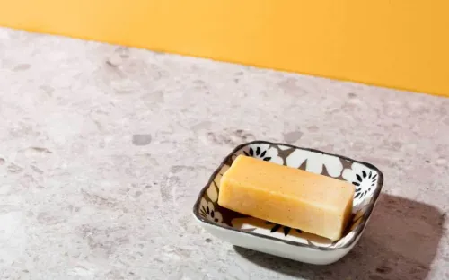 Những vật dụng "kị" với xà phòng