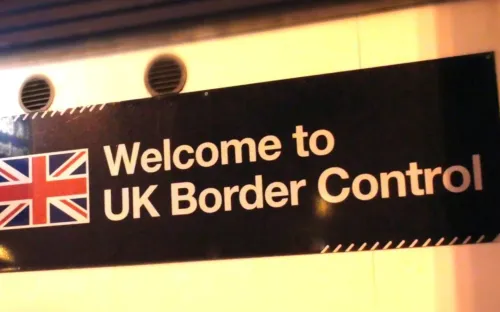 Vương quốc Anh áp dụng phí nhập cảnh mới