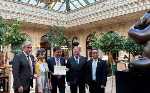 Hai doanh nghiệp được trao giải thưởng của Diễn đàn Kinh tế Pháp ngữ