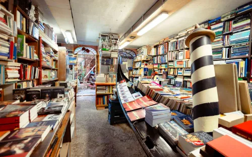 Thư viện trên nước tại Venice sống chung với ngập lụt như thế nào?