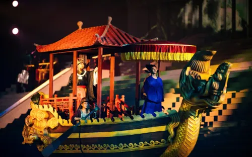 Khai mạc Festival Ninh Bình 2024 - “Bộ phim dã sử cổ trang” khơi dậy tình yêu lịch sử