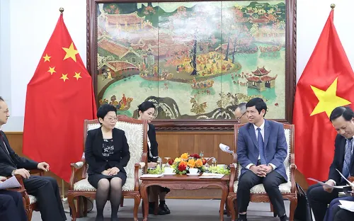 Việt Nam - Trung Quốc 
Tăng cường hợp tác văn hóa, thể thao và du lịch