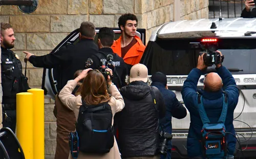 Nghi phạm bắn chết CEO công ty bảo hiểm y tế Mỹ bị buộc tội giết người