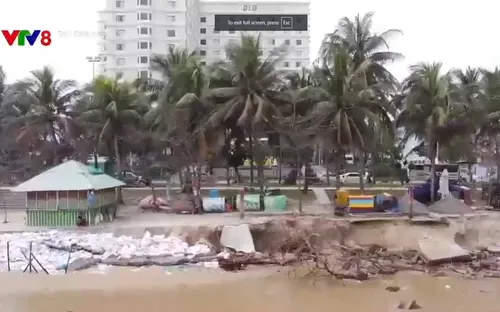 Bờ biển Đà Nẵng sạt lở nghiêm trọng
