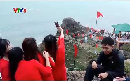 Phú Yên tổ chức Chào cờ đầu năm mới ở Mũi Điện