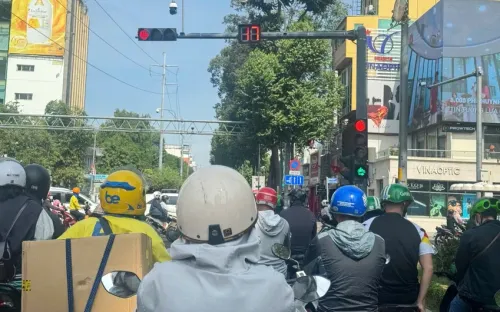 TP Hồ Chí Minh lắp thêm đèn tín hiệu cho phép rẽ phải để giảm ùn tắc