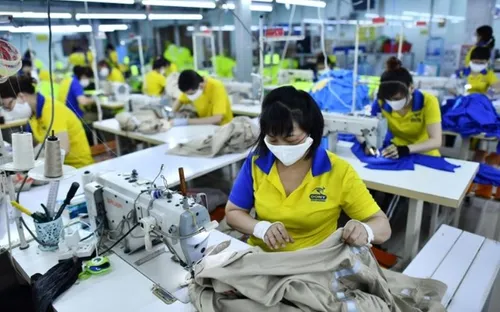 Sôi động không khí sản xuất đầu năm