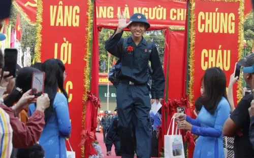 Vinh dự, tự hào khi trở thành Bộ đội Cụ Hồ