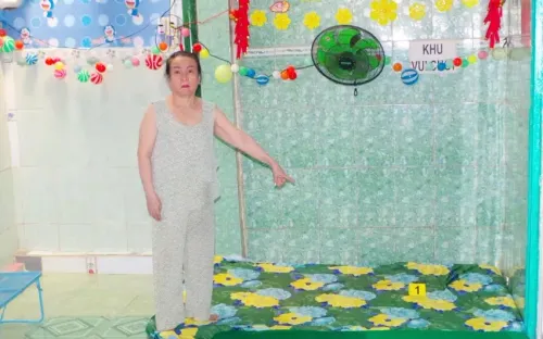 Khởi tố bảo mẫu có hành vi bạo hành trẻ ở Long An