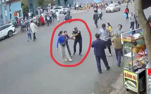 Bảo vệ bệnh viện bị đánh vì nhắc nhở nhóm thanh niên lôi kéo khách ăn cơm