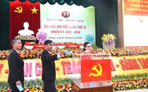 Tạm dừng tổ chức đại hội đảng bộ cấp xã, cấp huyện