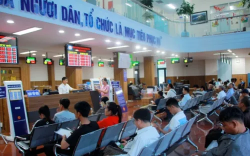 Thông suốt hoạt động phục vụ người dân ngay những ngày đầu sau sắp xếp, tinh gọn