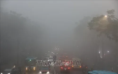 Sương mù và bụi mịn gia tăng ở Hà Nội