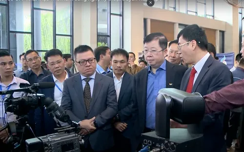 Khai mạc Triển lãm Công nghệ kỹ thuật truyền hình