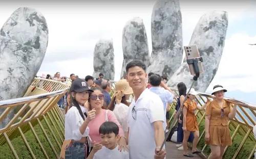 Ba Na Hills thu hút đông du khách miền Trung - Tây Nguyên