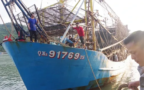 Chưa tìm thấy 4 ngư dân Quảng Nam mất tích