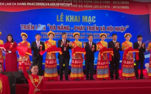 Khai mạc triển lãm "Đà Nẵng - Phát triển và Hội nhập"