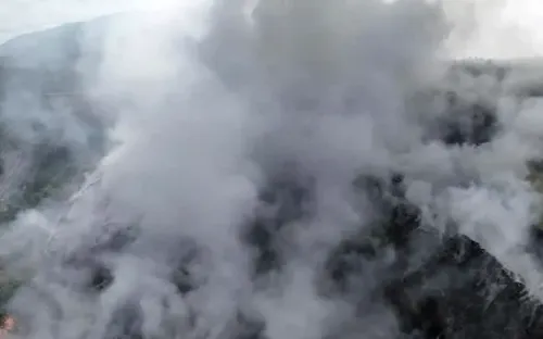 Bãi rác Gung Ré cháy lớn gây ô nhiễm môi trường diện rộng