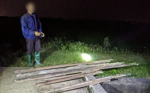 Bắt nghi can trộm 300 kg sắt của dự án đang thi công ở Quảng Ngãi