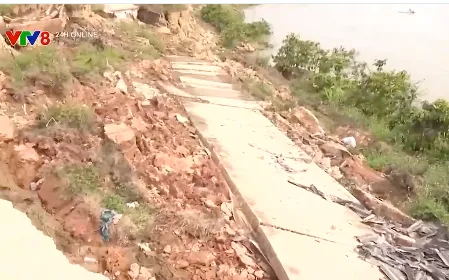 Sông Krông Nô sạt lở nghiêm trọng