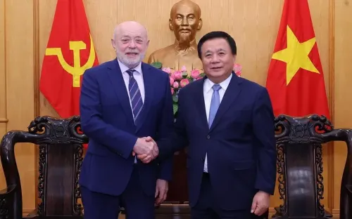 Việt Nam - Nga tăng hợp tác đào tạo cán bộ lãnh đạo quản lý, nghiên cứu học thuật