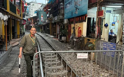 Tuần tra, kiểm soát các khung giờ tàu chạy qua khu vực "cà phê đường tàu"