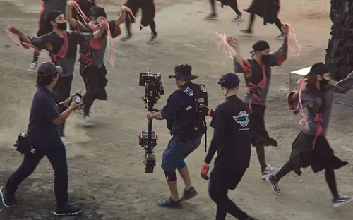 Steadicam operator - Người khiêu vũ cùng máy quay