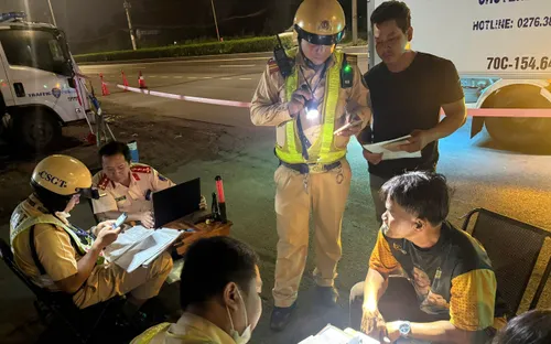 Hiểm họa giao thông từ những cú đạp ga lúc nửa đêm