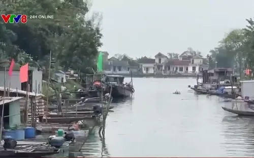 Huế chưa chấm dứt tình trạng "du cư trên nước"