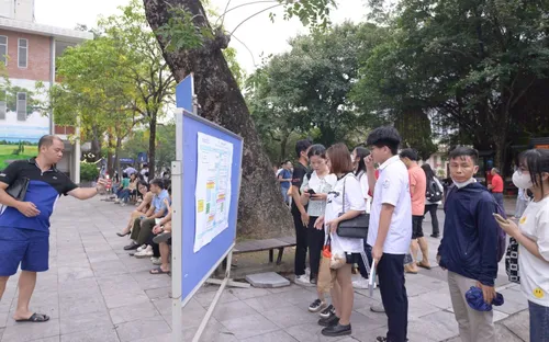 Lịch thi vào lớp 10 trường THPT chuyên tại Hà Nội 2025