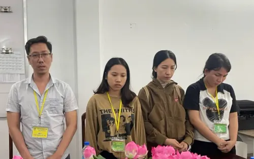 Gần 700 người "sập bẫy" đường dây lừa đảo chuyển đổi tín dụng thành tiền mặt