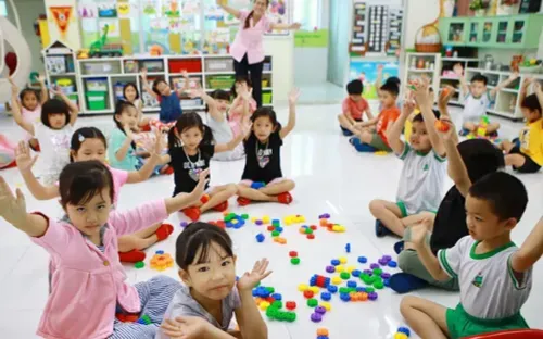 Đề xuất bổ sung miễn học phí cho trẻ dưới 5 tuổi, hỗ trợ học phí trường dân lập