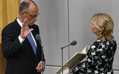 Tân Thủ tướng Đức tuyên thệ nhậm chức