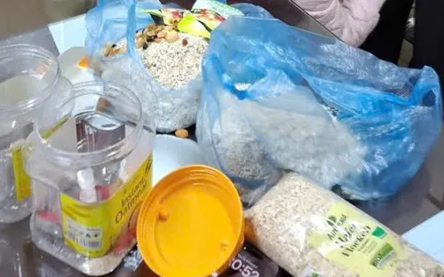 Ngụy trang ma túy trong hộp yến mạch, mua bán qua mạng xã hội