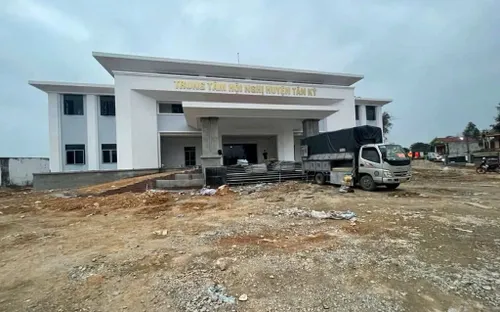 Nghệ An khẩn trương xử lý các dự án đầu tư công trước khi bỏ cấp huyện