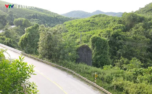 Lần theo dấu tích đường sắt xuyên biên giới Việt -  Lào