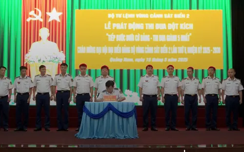 Vùng Cảnh sát biển 2 phát động đợt thi đua đột kích “Tiếp bước dưới cờ Đảng - Thi đua giành 5 nhất”