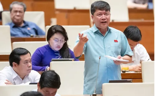 "Vừa khởi nghiệp, chính sách thay đổi, doanh nghiệp lại về điểm xuất phát"